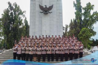 Polwan Polda Sumut Gelar Ziarah ke Taman Makam Pahlawan dalam Rangka Hari Jadi ke-77
